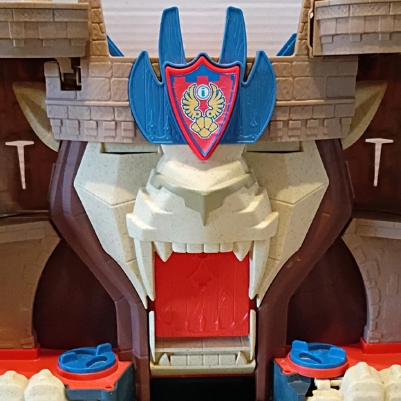Fisher Price Castle - Etsy Fisher-Price Castle Playset with Red and Blue Accents